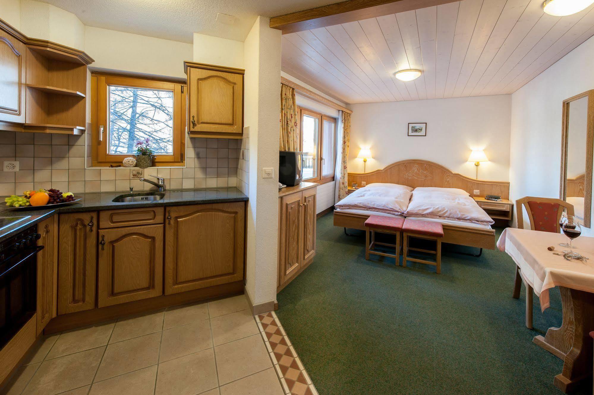 Appartements Zermatt Paradies Esterno foto