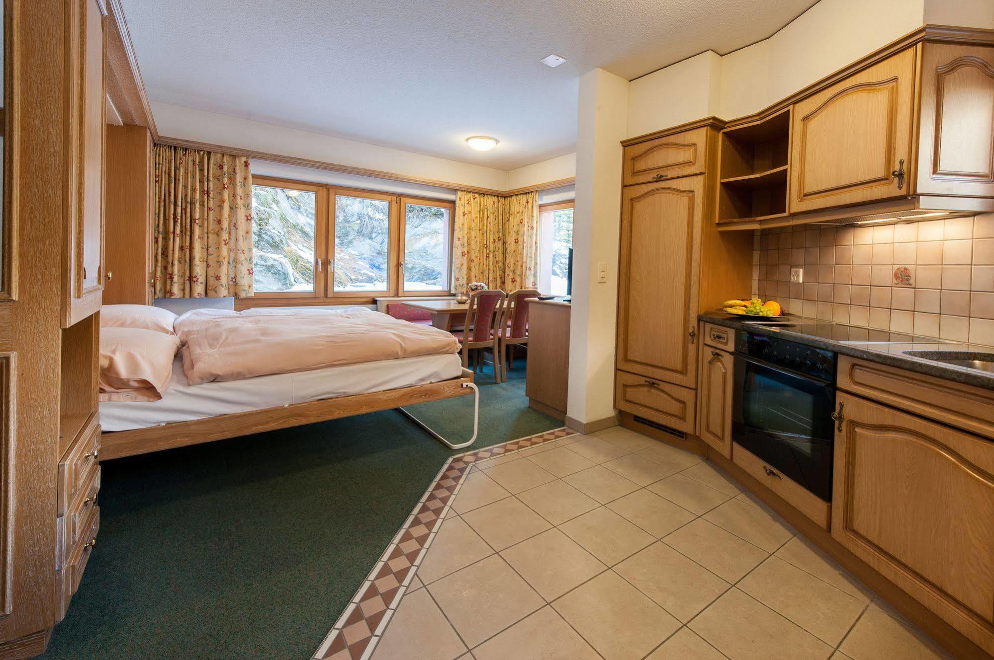 Appartements Zermatt Paradies Esterno foto