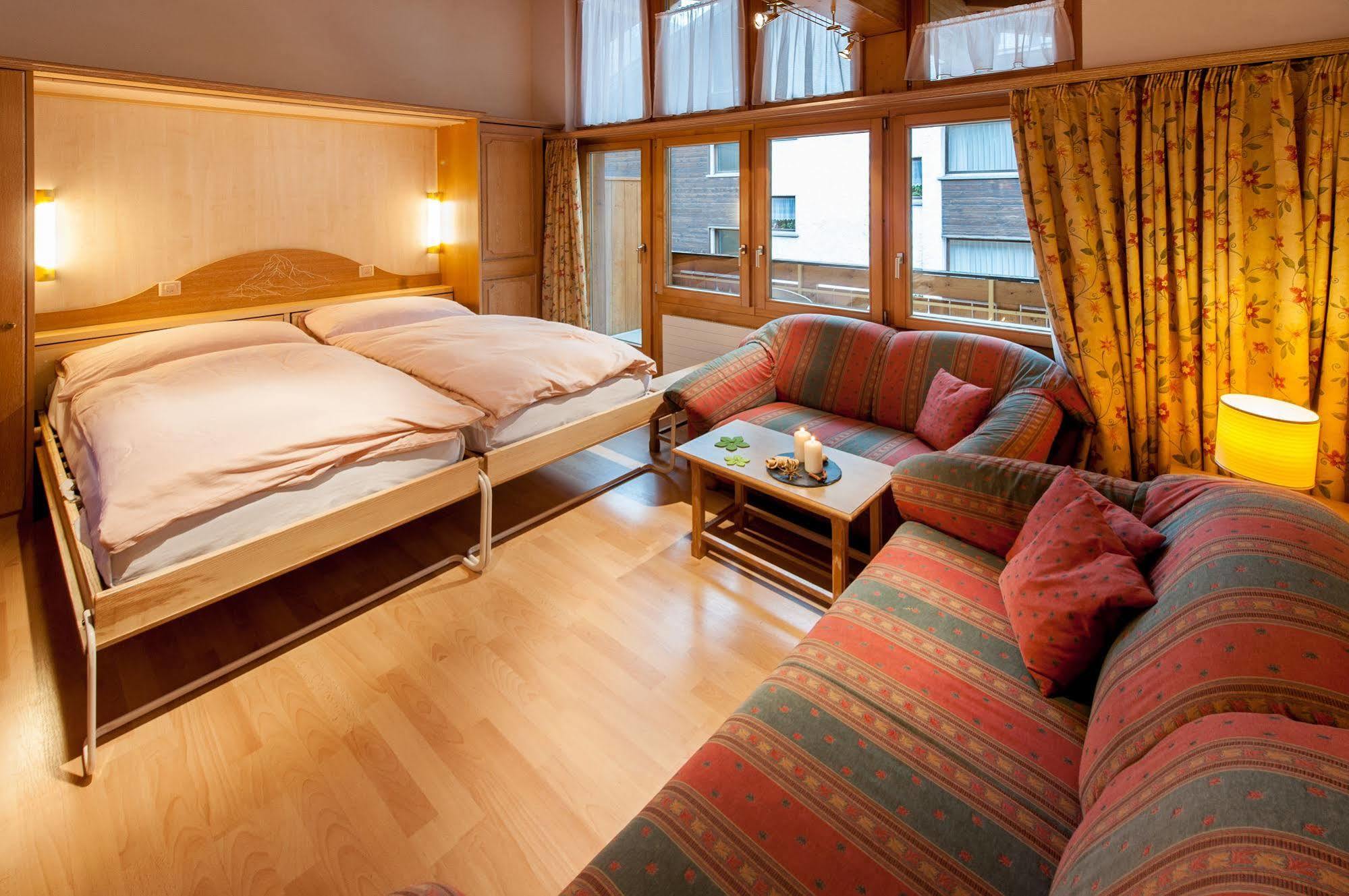 Appartements Zermatt Paradies Esterno foto